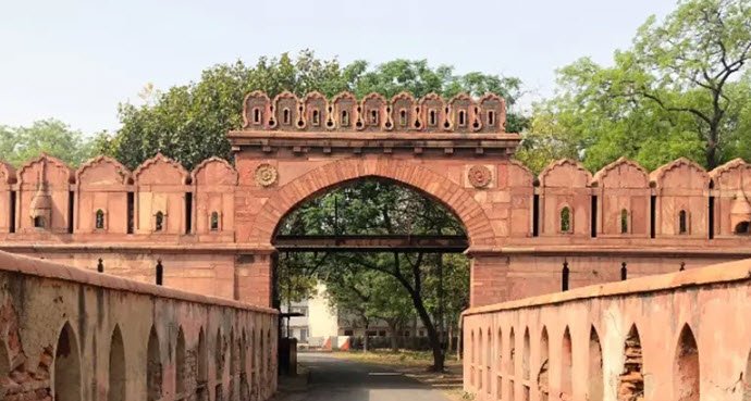 Salim Garh Fort, Shahdara, Delhi - Vushii.com Salim Garh Fort, Shahdara, Delhi - Vushii.com